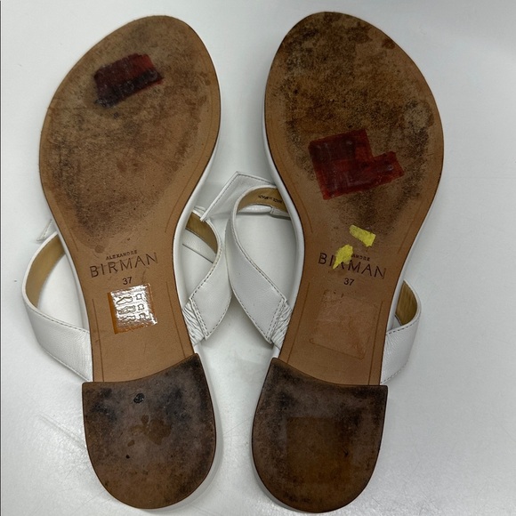 Alexandre Birman Clarita Sandal Naked Flat Leather Thong Shoes White Size 37 7 - Picture 9 of 11